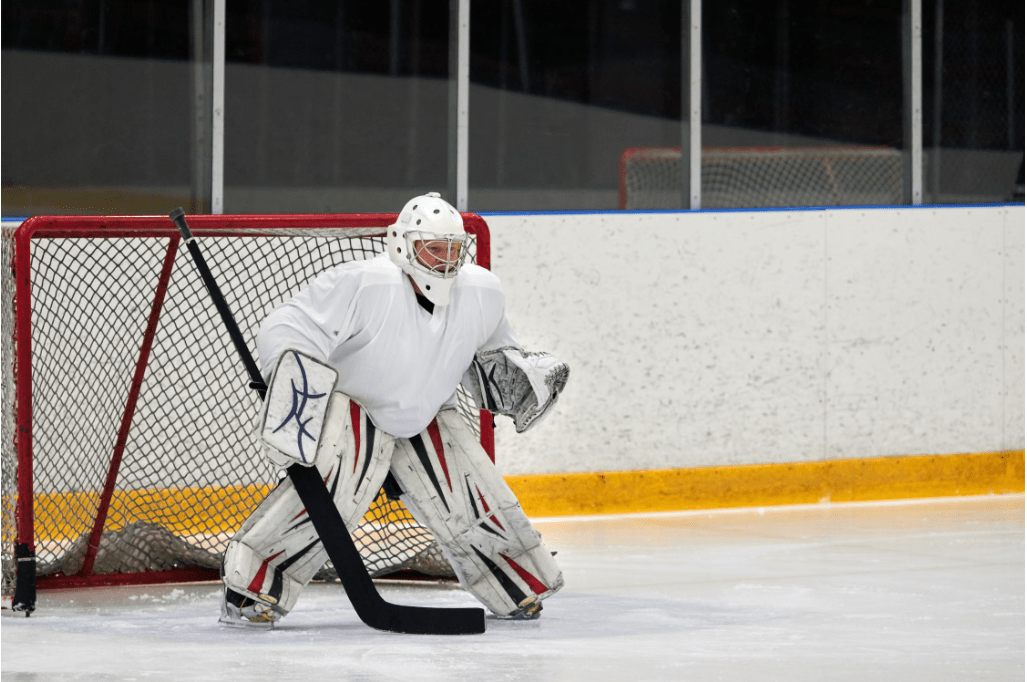 How to Screen the Goalie and Deflect Shots Effectively