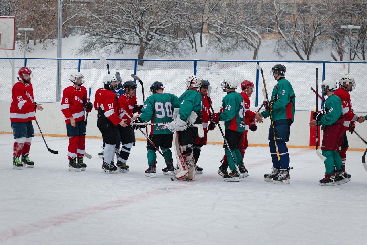 Adult Rec League Hockey: How to Join and What to Expect